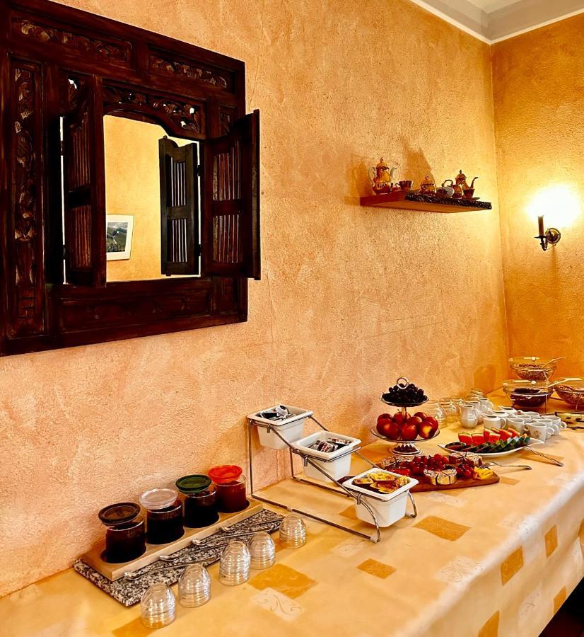 Hotel Krone Riesling トリッテンハイム エクステリア 写真