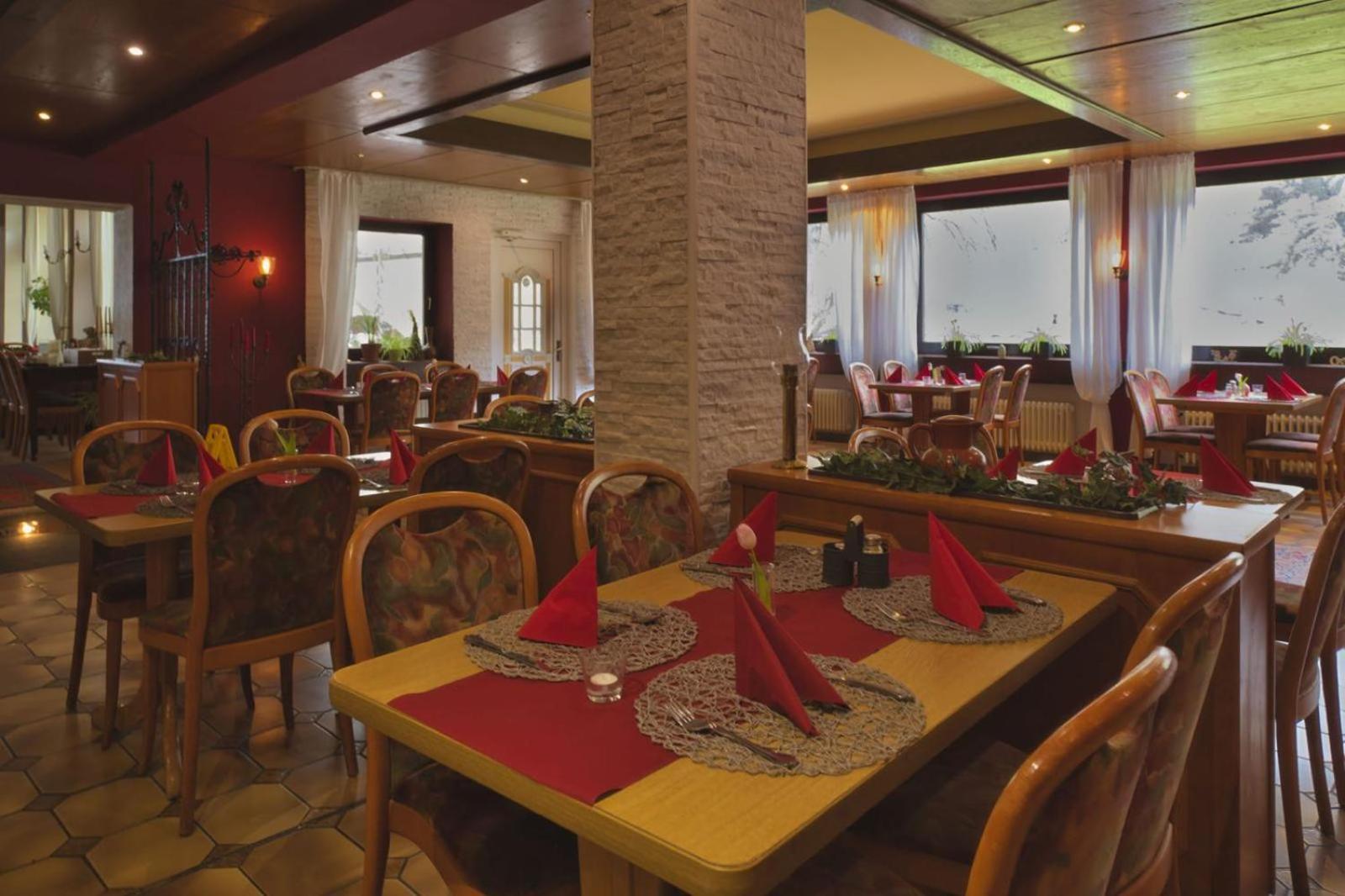 Hotel Krone Riesling トリッテンハイム エクステリア 写真