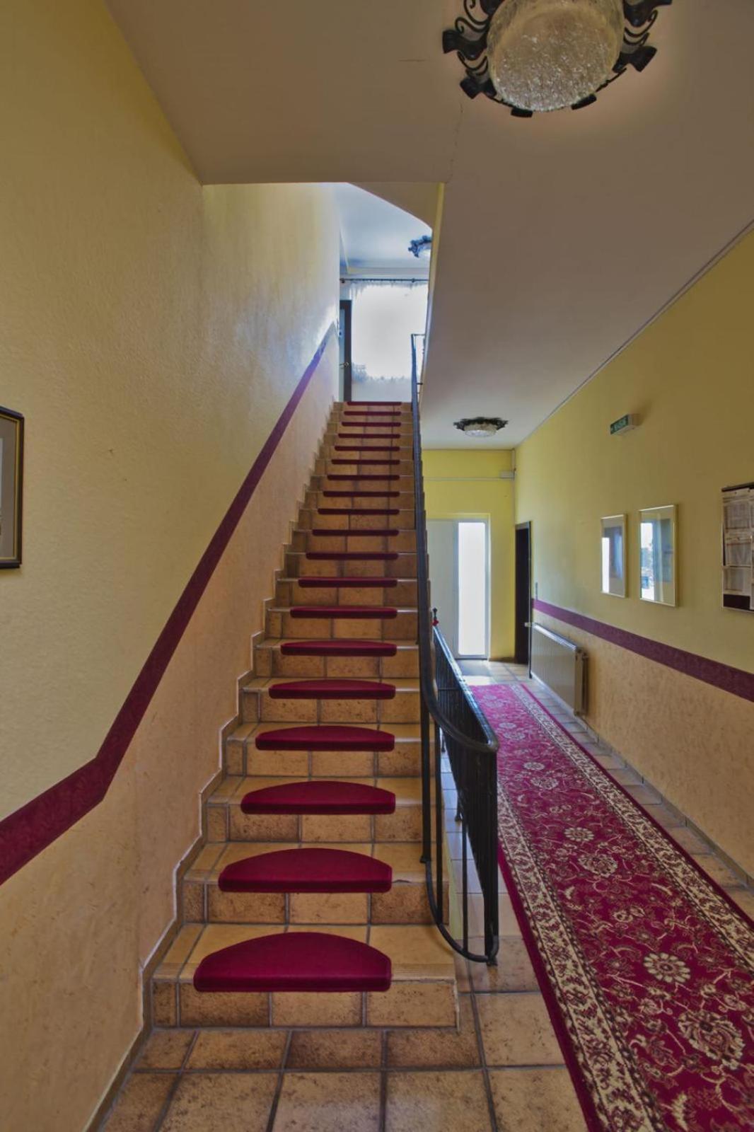 Hotel Krone Riesling トリッテンハイム エクステリア 写真